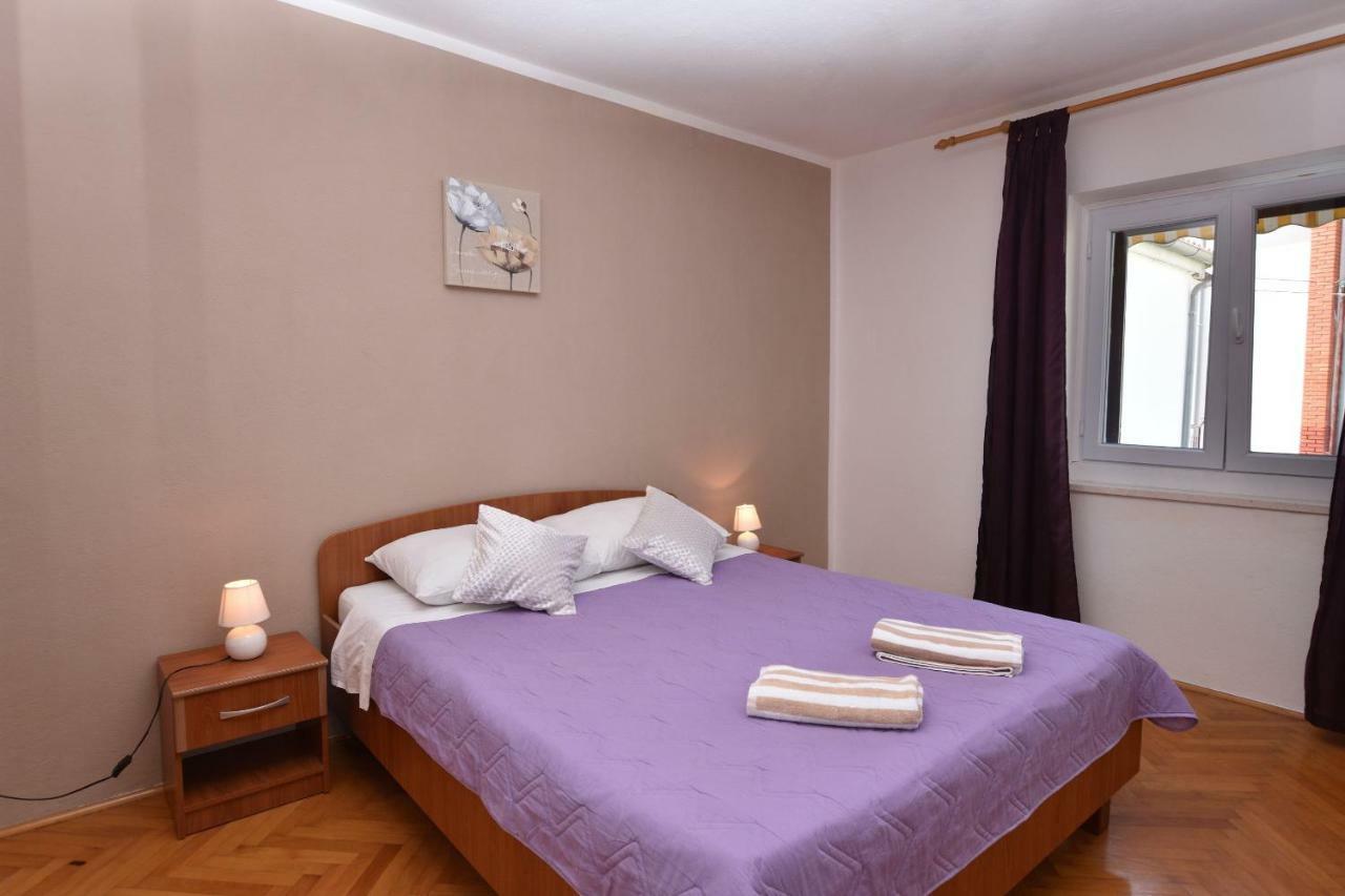 Apartments Katica Примоштен Экстерьер фото